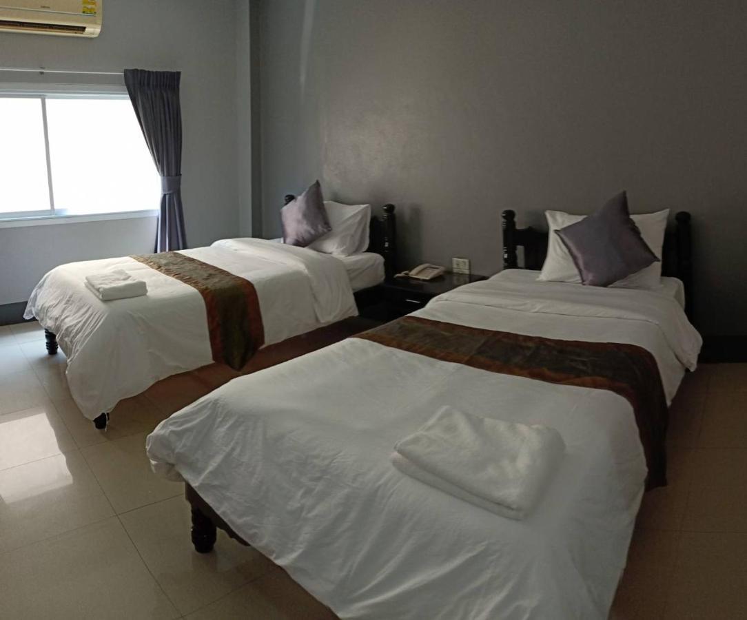 Submukda Phoomplace Hotel Mukdahan Luaran gambar
