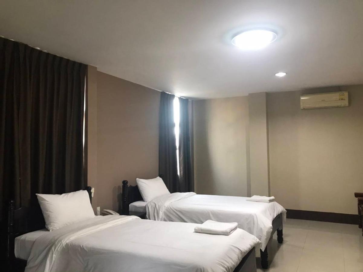 Submukda Phoomplace Hotel Mukdahan Luaran gambar